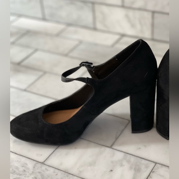Bamboo Suede Black Heels - Picture 4 of 4